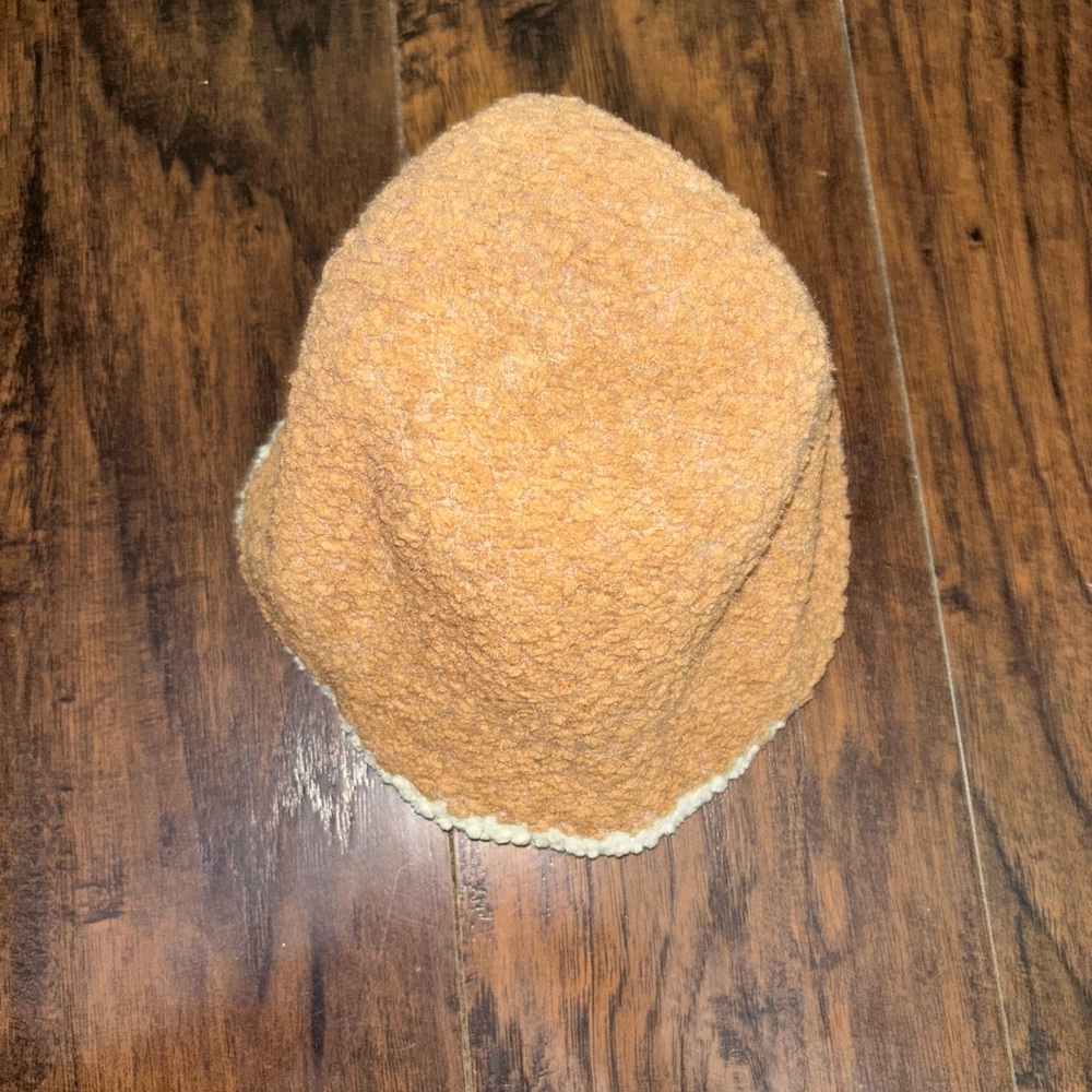 NWT Celine Brown Bucket Hat - Picture 2 of 4
